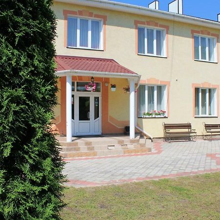 Kremin Hotel Kremenets Bagian luar foto