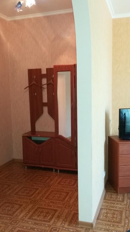 Kremin Hotel Kremenets Ruang foto