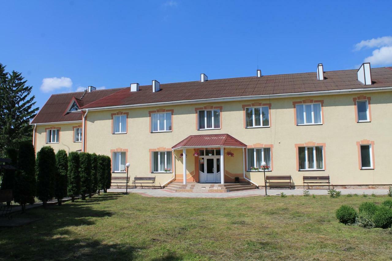 Kremin Hotel Kremenets Bagian luar foto