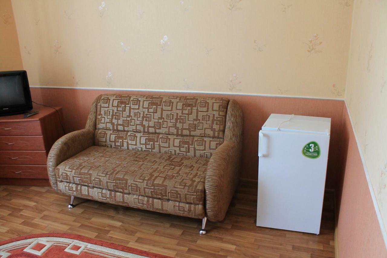 Kremin Hotel Kremenets Bagian luar foto